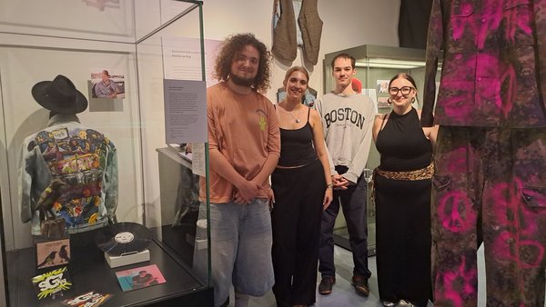 Studierende der Arbeitsgruppe der Ausstellung "RAPutation" (Foto: Prof. Dr. Gisela Weiß)